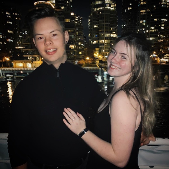 Meet your Posher, Emma - Picture 6 of 6